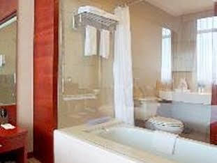 Suzhou Plaza Hotel Bagian luar foto